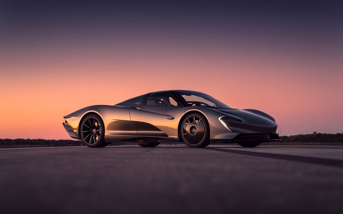 Un McLaren que pasa de 0 a 300 Km/ h en solo 13 segundos